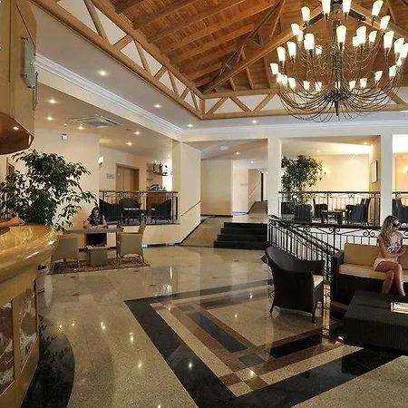 Akka Claros Resort