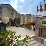 Akka Claros 4*