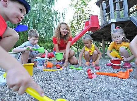 منتجع Akka Claros كمر