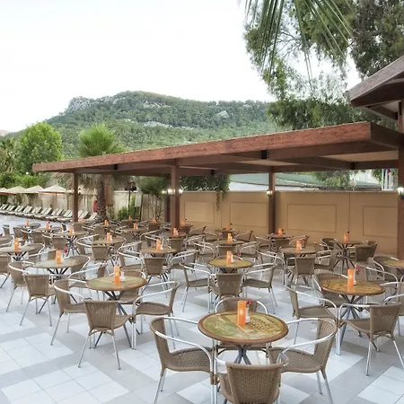 Akka Claros Semesteranläggning (resort) 4*