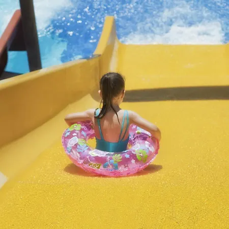 리조트 Akka Claros 케메르