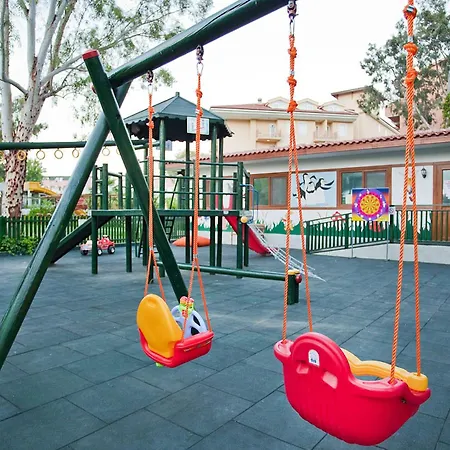 Akka Claros 케메르